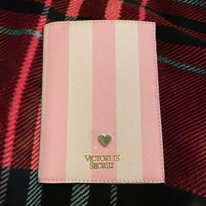 Victoria’s Secret passport case